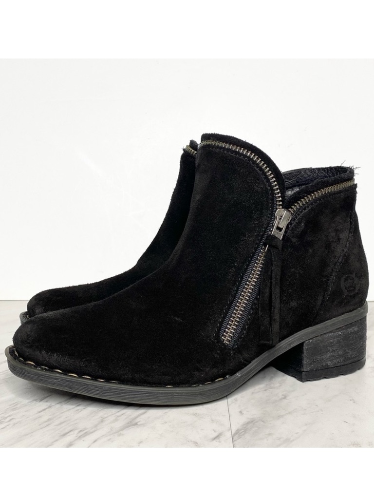 Born Montoro Black Suede Bootie 6.5